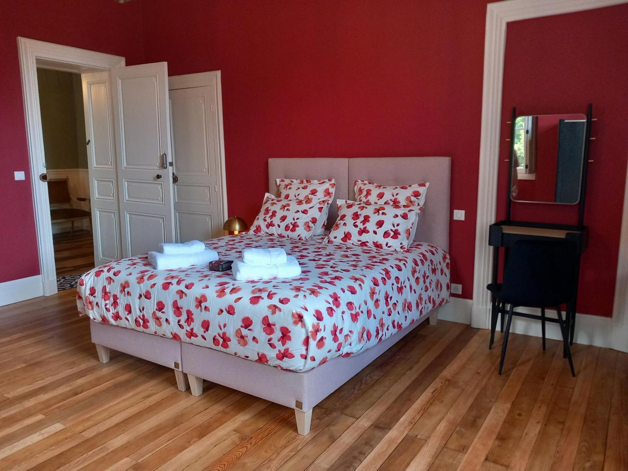 Villa Du Lys Bagneres-de-Luchon Ngoại thất bức ảnh