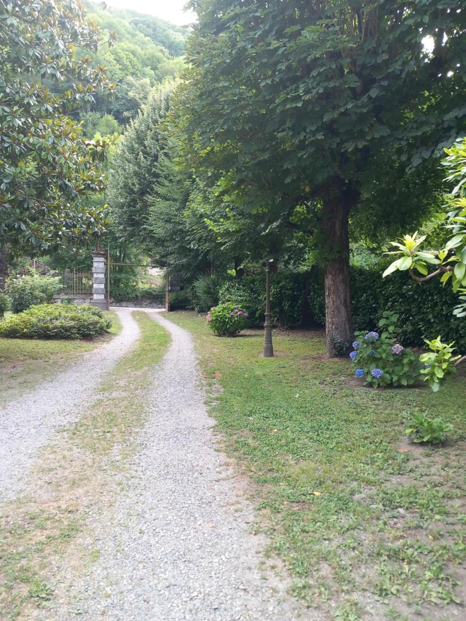 Villa Du Lys Bagneres-de-Luchon Ngoại thất bức ảnh