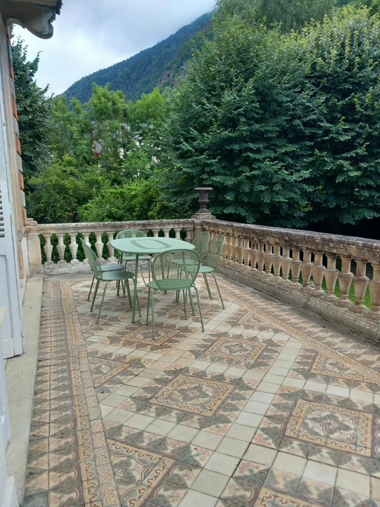 Villa Du Lys Bagneres-de-Luchon Ngoại thất bức ảnh